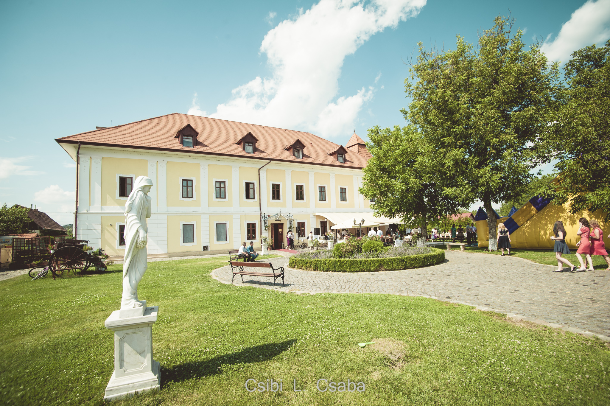 CASTEL HALLER Header Image