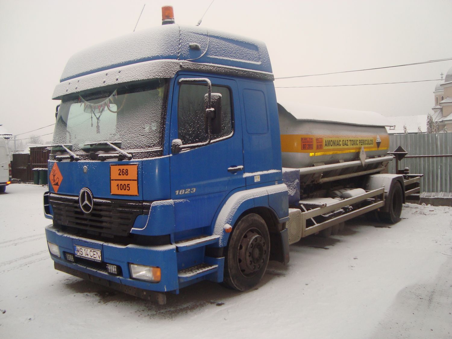 Transport amoniac tehnic lichefiat