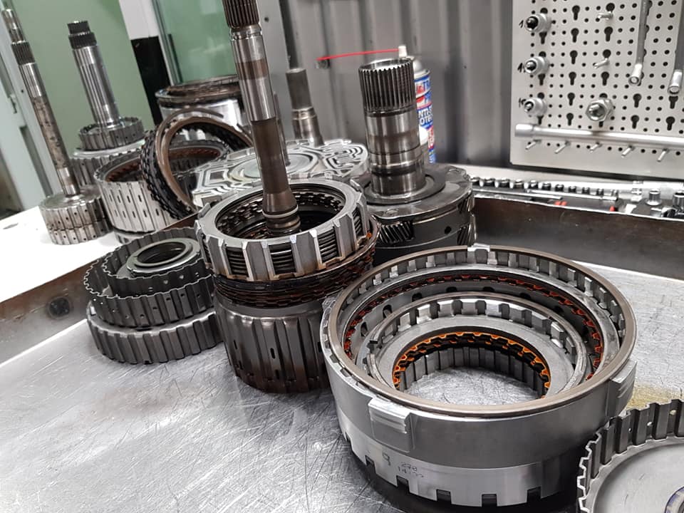 Vânzări cutii de viteze automate recondiționate și noi Arad