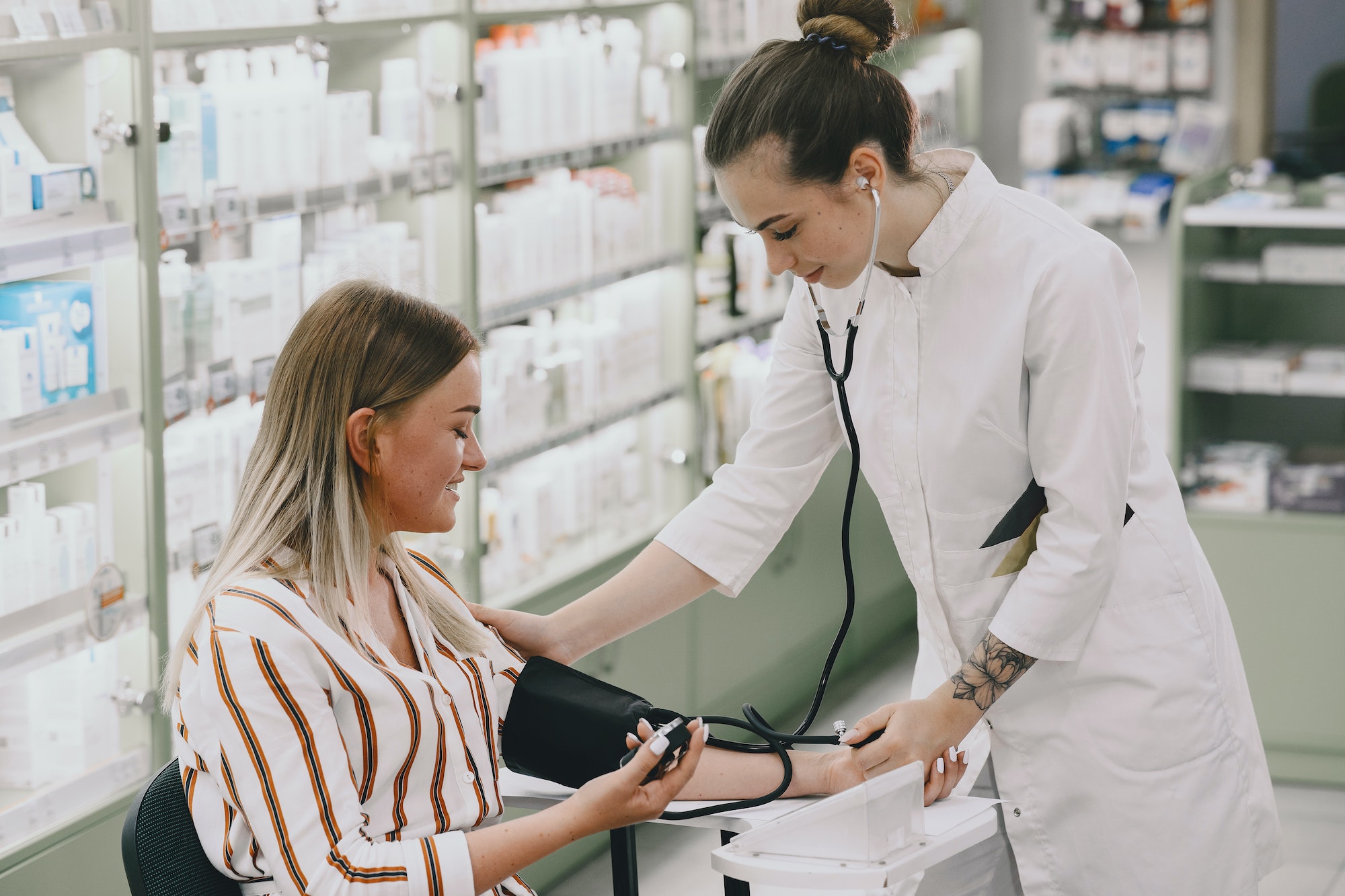 HELPCARE INGRIJRI MEDICALE la domiciliu – Sibiu. Noi va ajutam sa va vindecati!